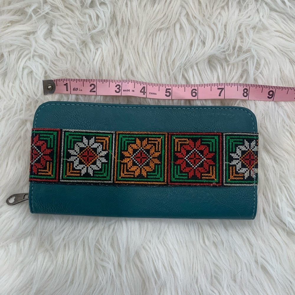 Teal with Colorful Floral Pocketbook‎
